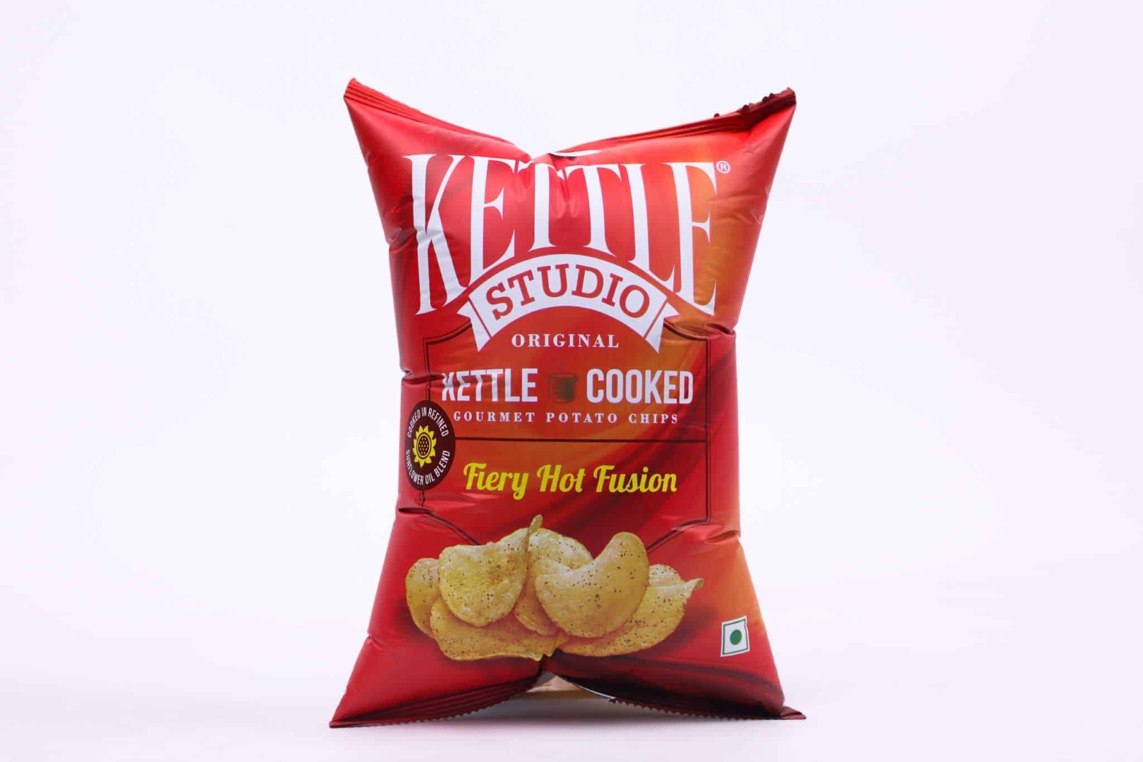KETTLE COOKED CHIPS FIERY HOT FUSION 125G